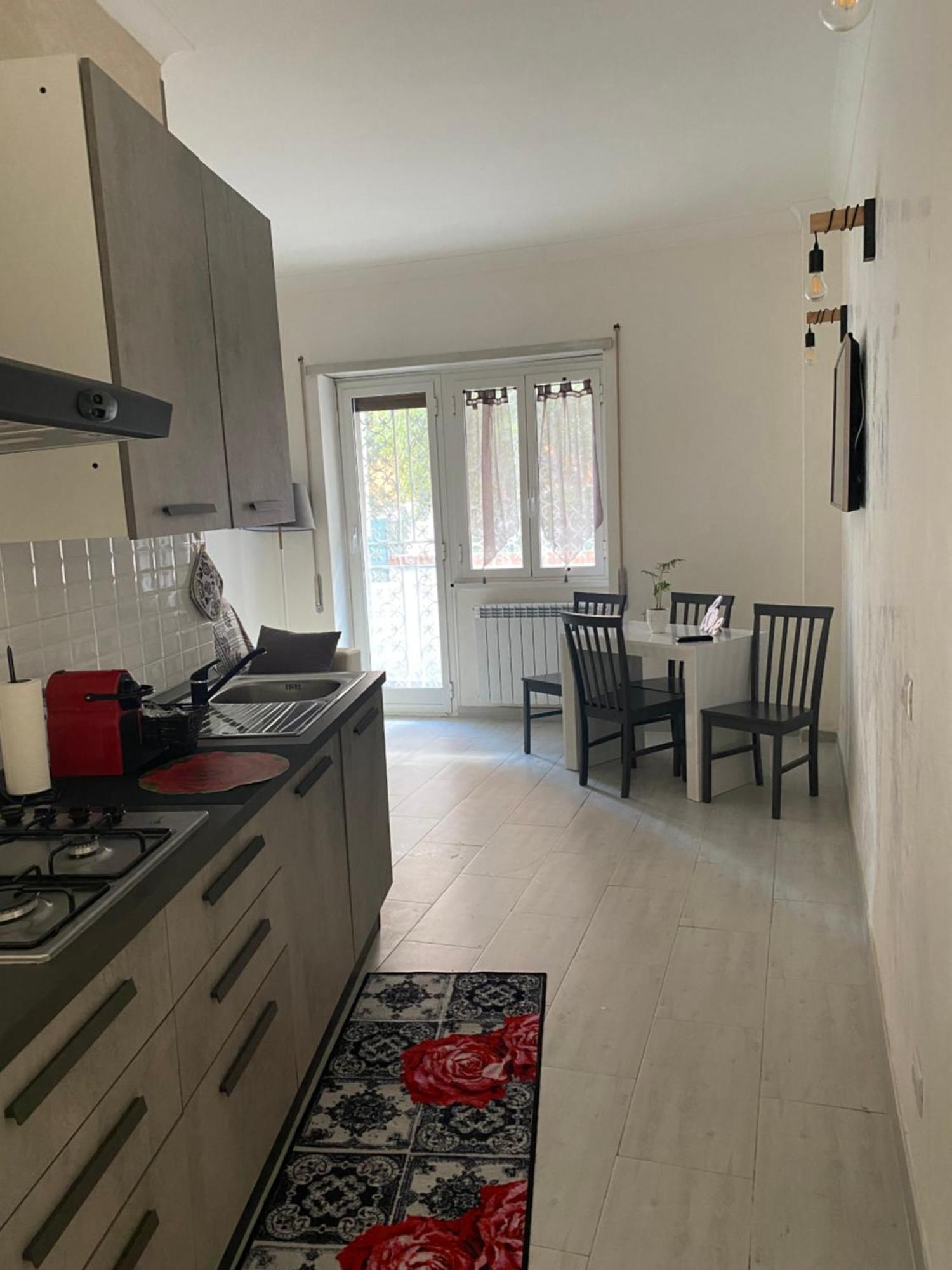 William Apartment *